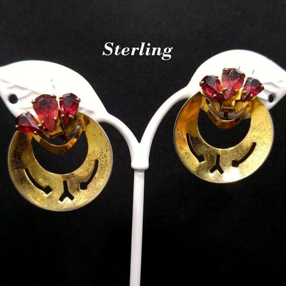 Vintage Sterling Red Rhinestone Dangle Screw Back Earrings, 1940s, Gold Wash - Picture 1 of 9